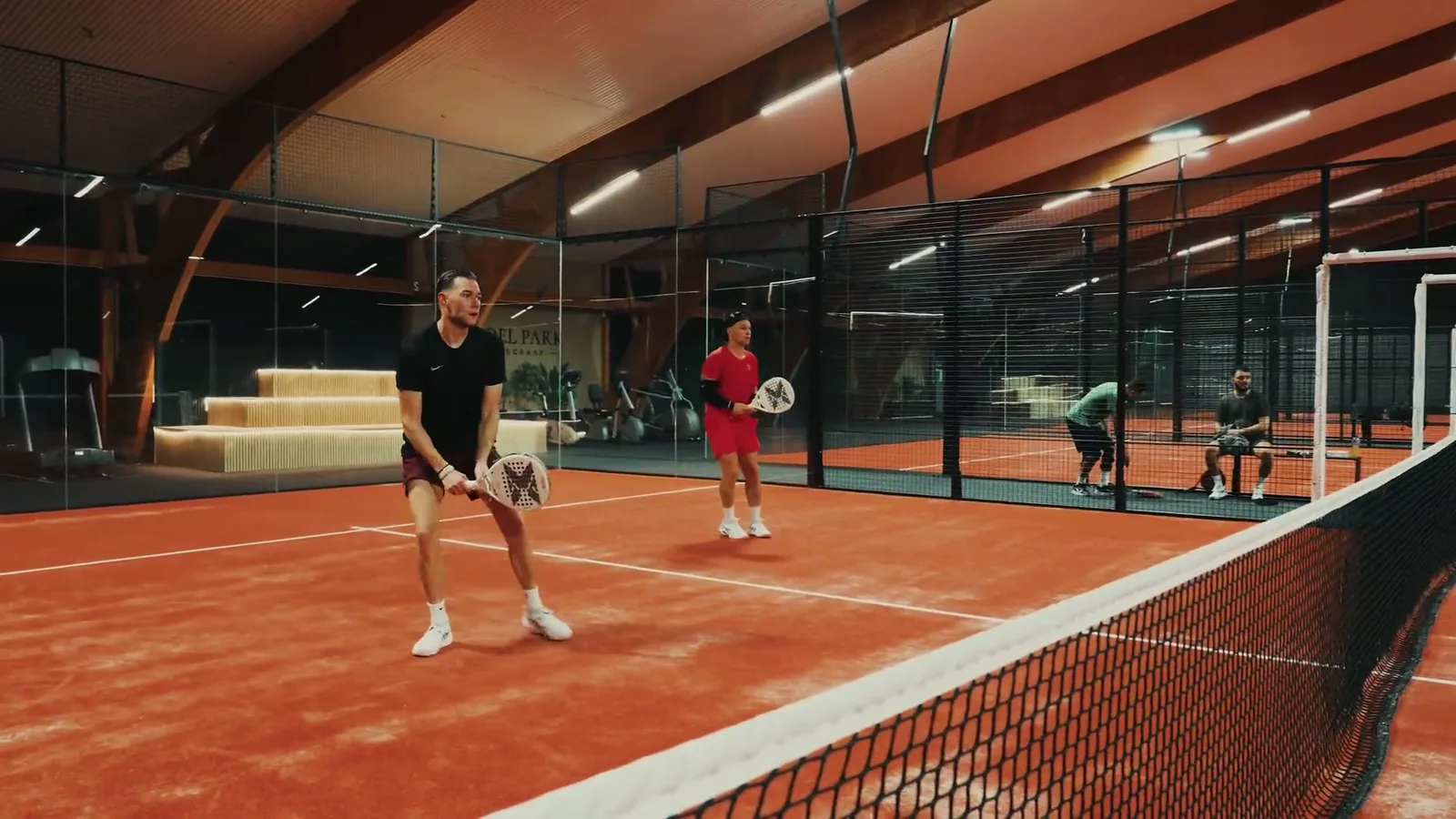 Padelhal van Padel Park Landgraaf